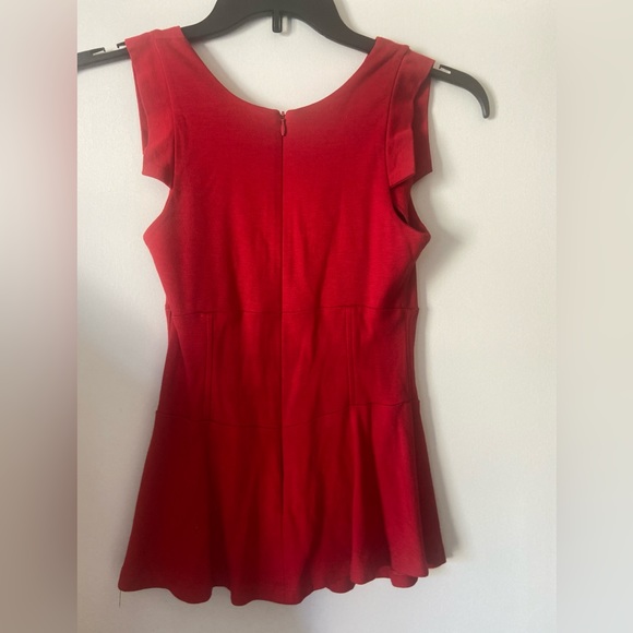 Asymmetrical Red top - Picture 4 of 6